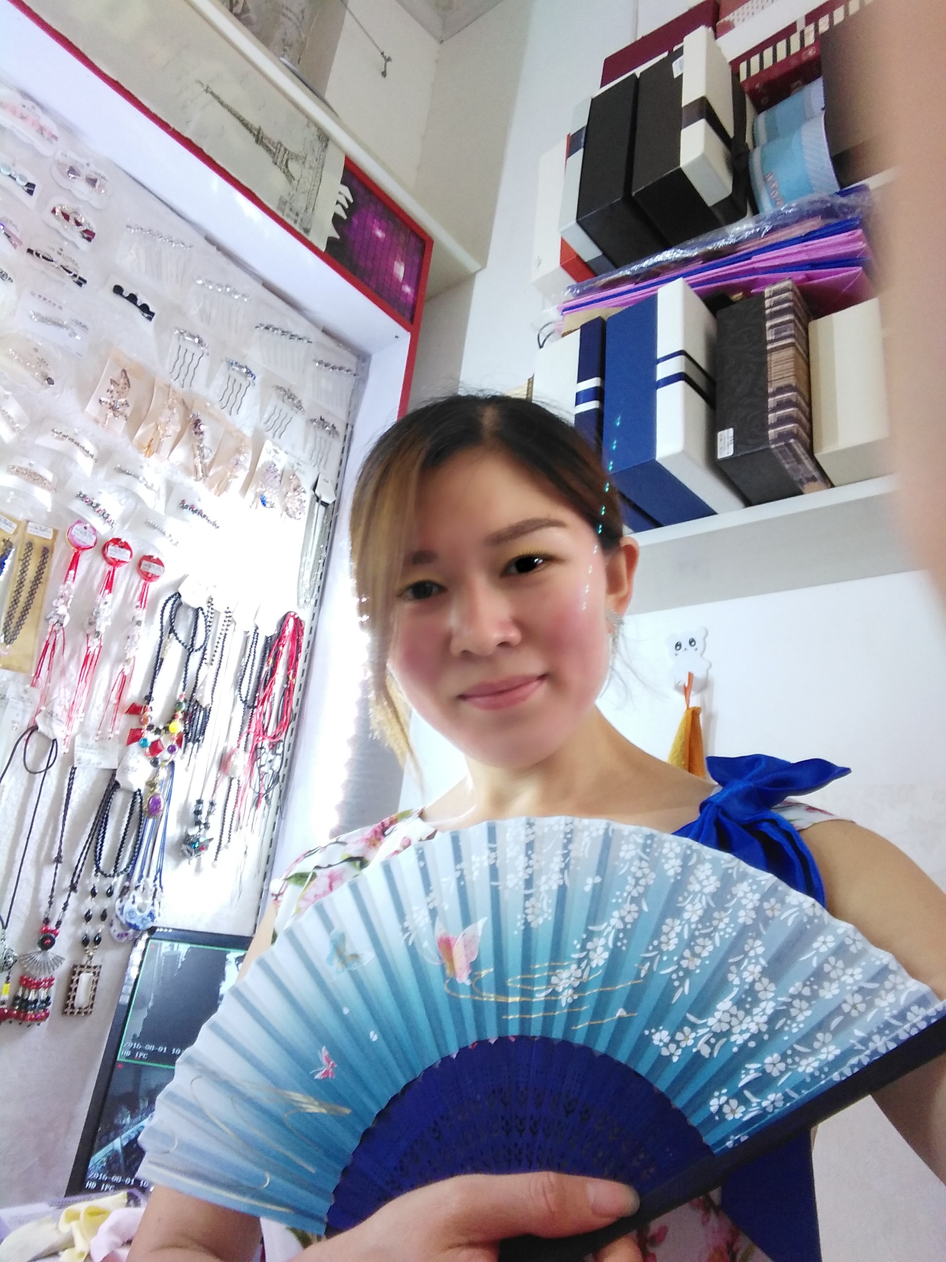 真诚的桃子的主播照片
