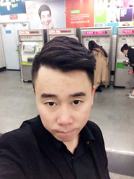 歌神星火主播照片