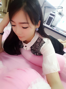 旧如初见*虫*主播照片