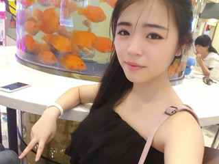新人l晶晶妹l求守護的主播照片
