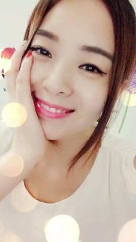 大聆听温主播照片