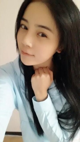 大聆听温主播照片