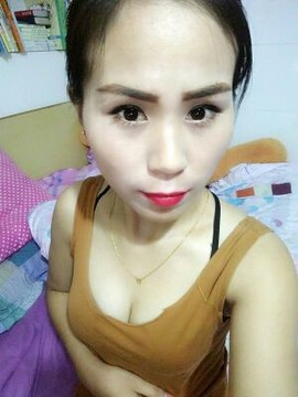 亲切家族主播照片