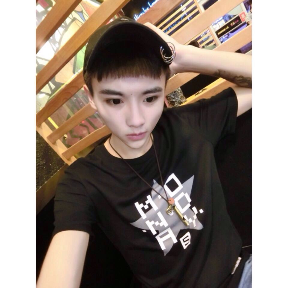 waiting狮子座的主播照片