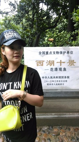 baby小晶主播照片