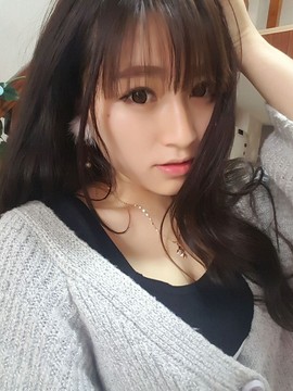 亲切家族主播照片