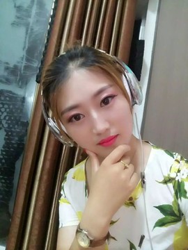 大聆听温主播照片