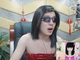 岁寒枝佑主播照片