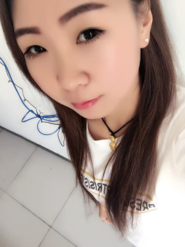 个性的企鹅💤主播照片