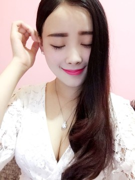 亲切家族主播照片