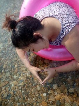 倾听寂寞、酒窝主播照片