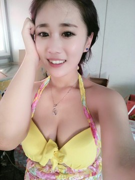 亲切家族主播照片