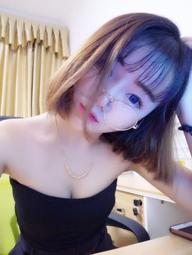 亲切家族主播照片