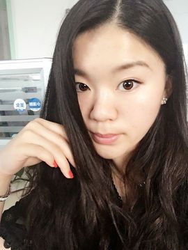 小商务👙咬咬你主播照片