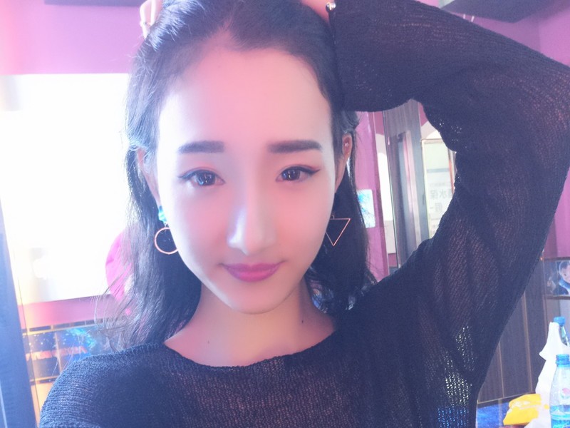 时大大s的主播海报