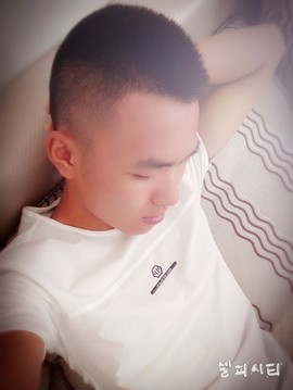 不正＝歪主播照片