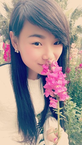 水晶h女孩主播照片