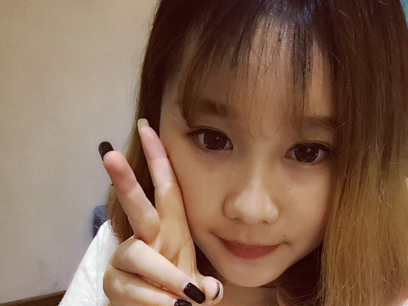 小先生👨🏻的主播海报