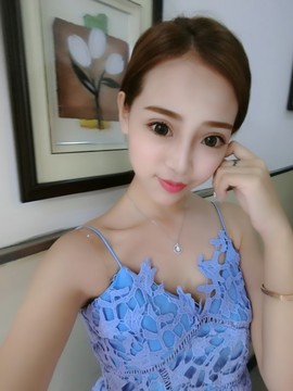 1218189659主播照片