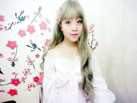 一菲baby主播照片