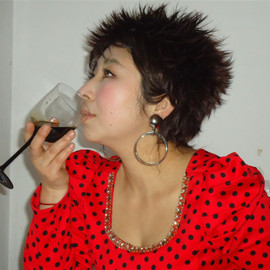 百变女神涵涵主播照片