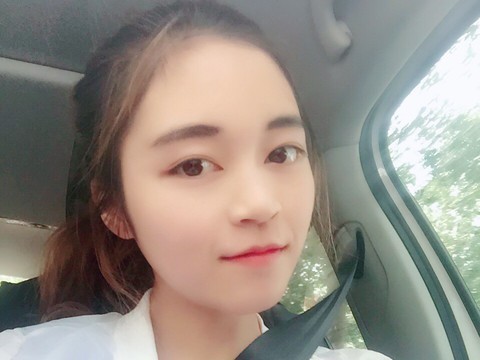 清清💗兔子海报