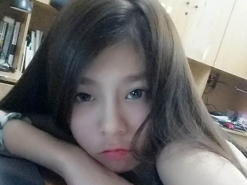 芝麻卜卜的主播海报