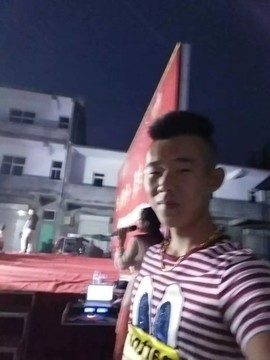 特技火娃大飞主播照片