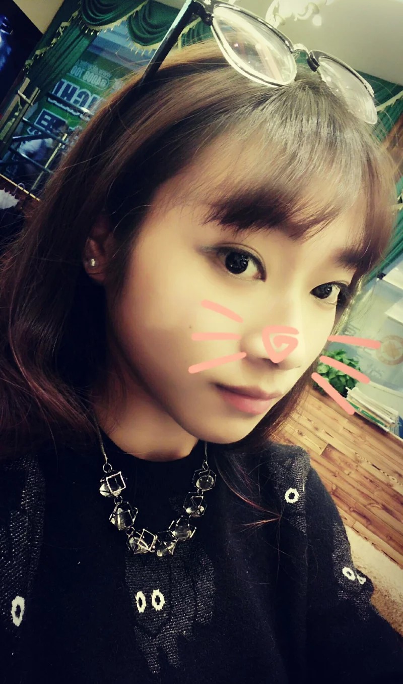 ♥溪柚猫咪专心六级≈的主播照片