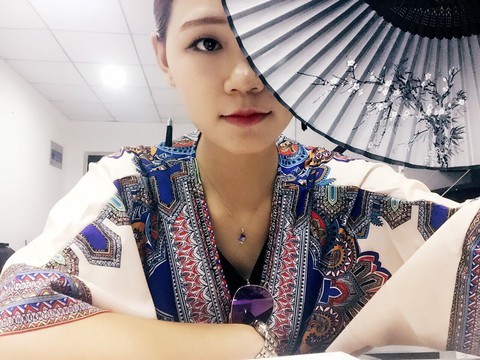 晓小柒海报