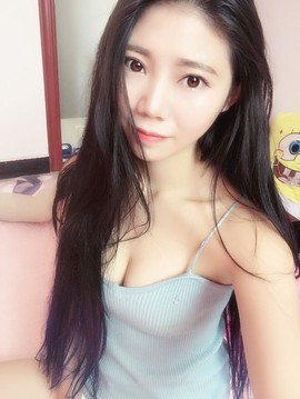 亲切家族主播照片
