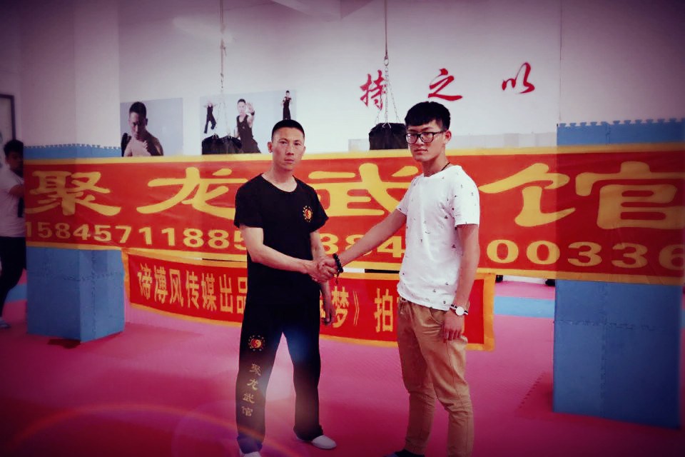 ღ一只傻洪远扎心大队的主播照片
