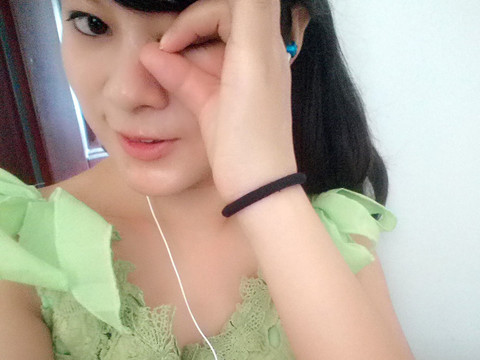 小晴子妹妹海报