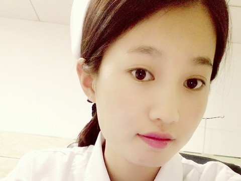 我叫董小妹！海报