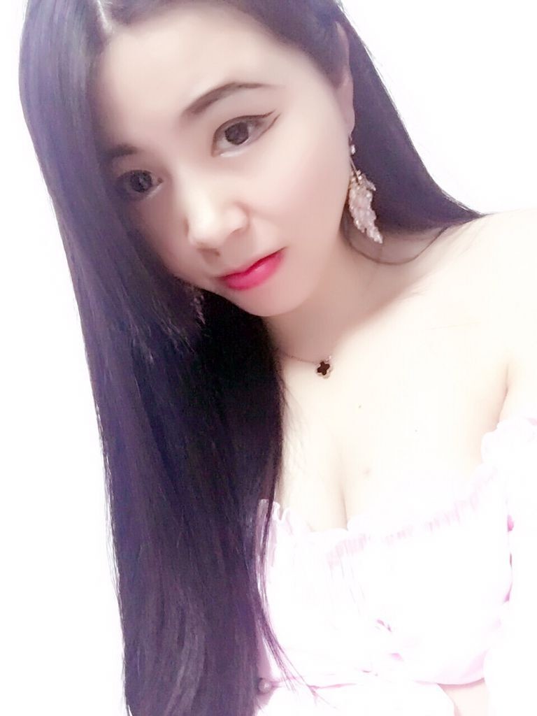 慕颜兮求守护的主播照片