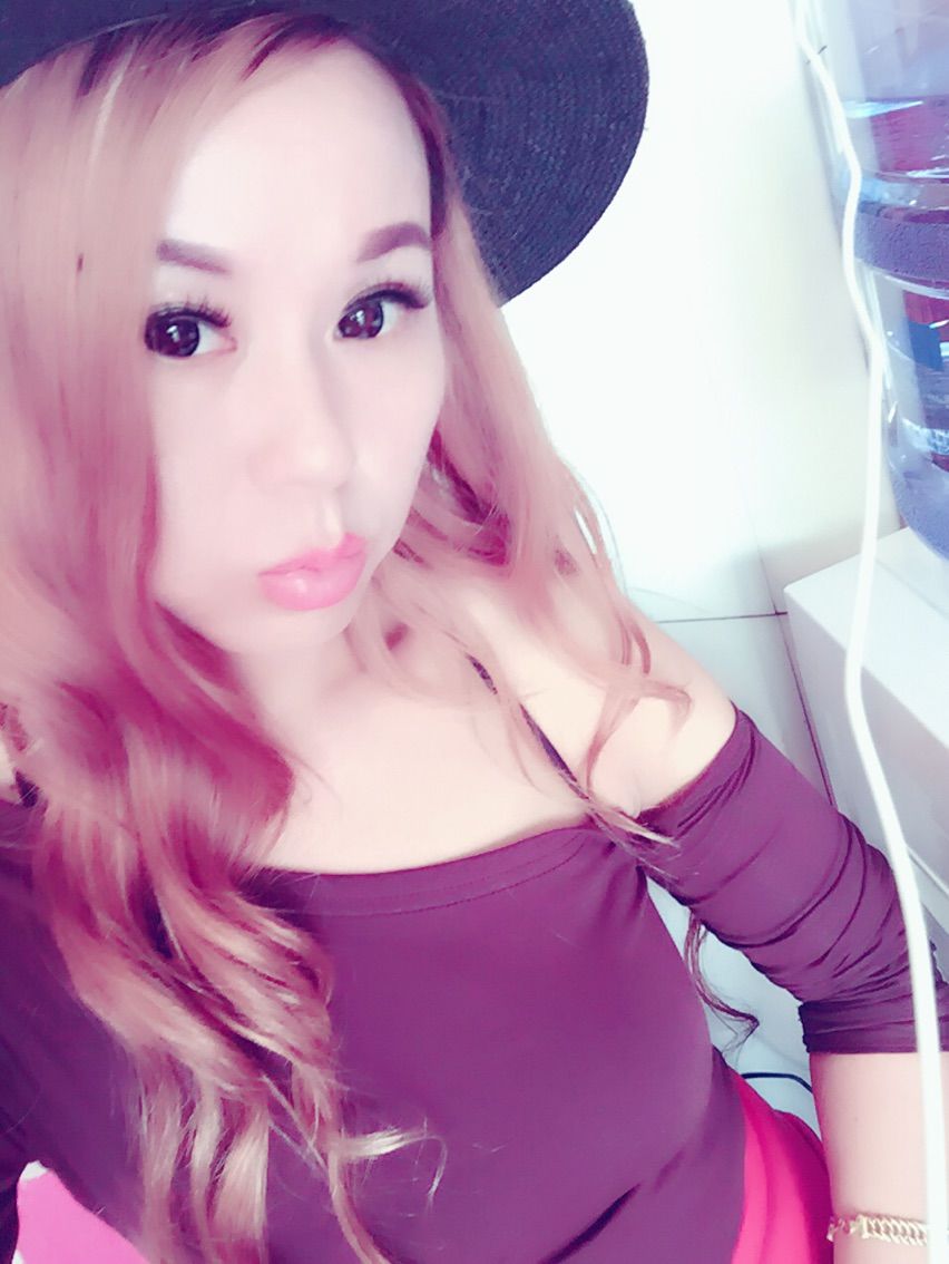 秀心乐主播照片
