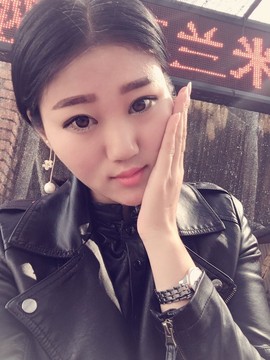 云曦ღღ心随歌动主播照片