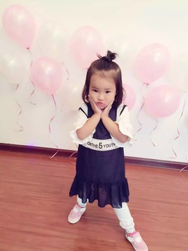 cailu81主播照片