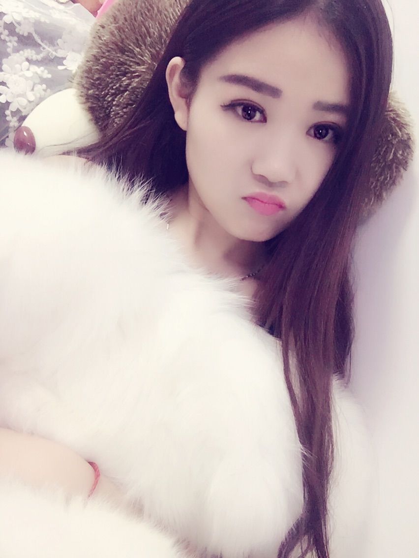 左小左女神的主播照片