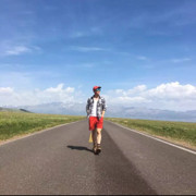 圣依一路起舞海报