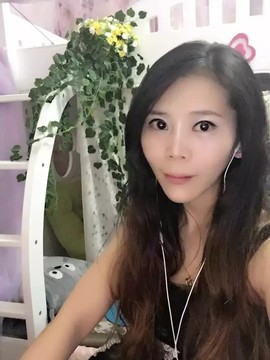 纯净水989主播照片