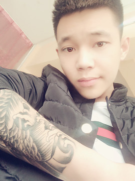 lMc梦洋主播照片
