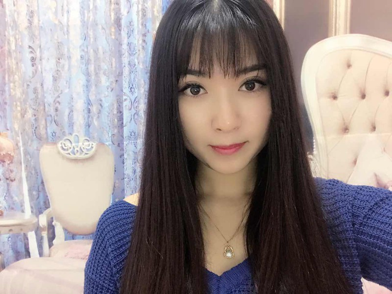 ❤董董Baby❤的主播海报