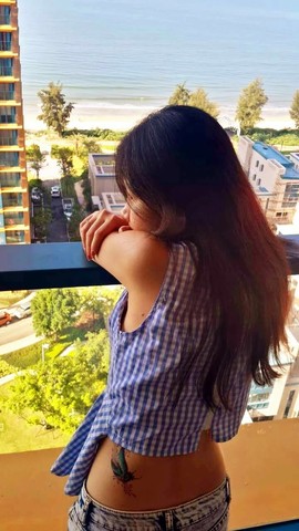 泡芙summer主播照片
