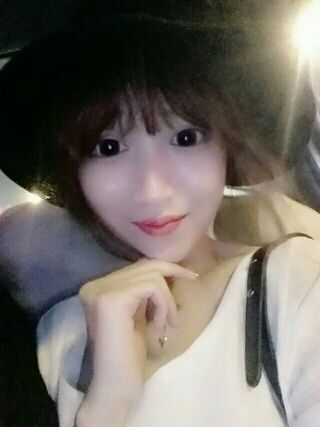 伊琳.大眼睛的主播照片