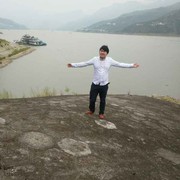 相顾无言i*
