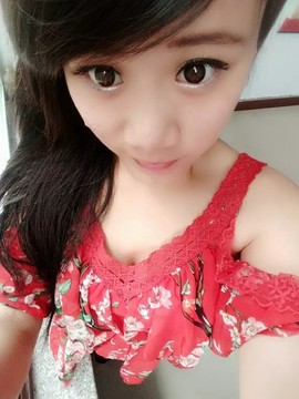 迷人小妞╰つ欢子主播照片