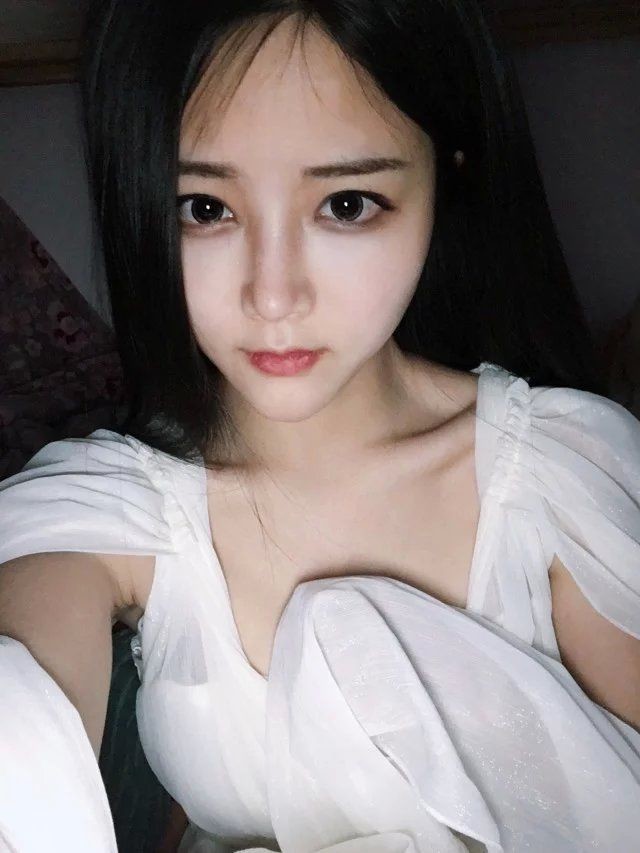 都在扯淡主播照片