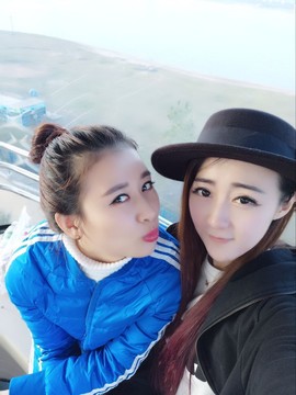 HV丿薇小爷主播照片