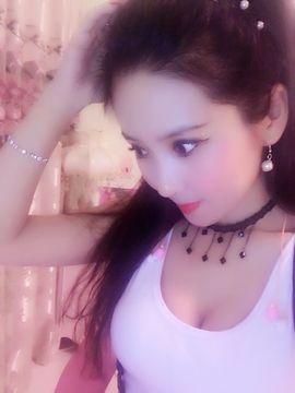 魅丽晴儿主播照片